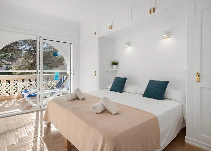 Punta Prima Apartments *