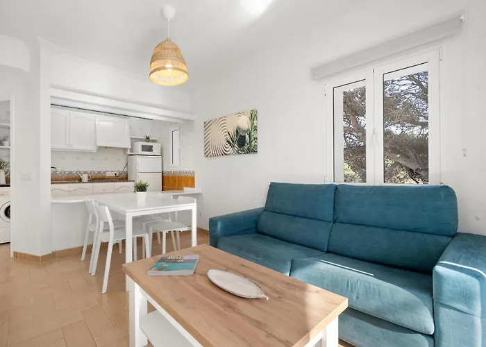 Punta Prima Apartments *