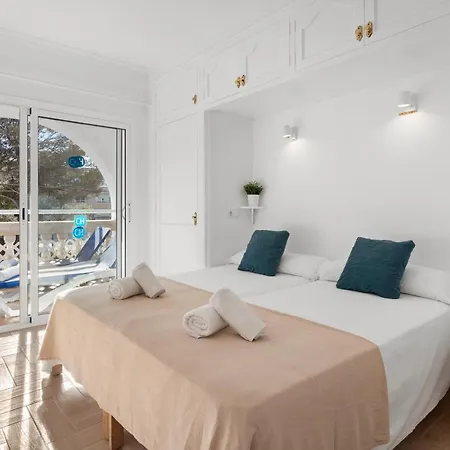 Punta Prima Apartments *